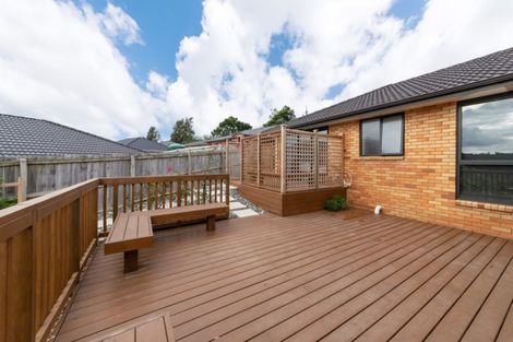 Photo of property in 61 Tiriwa Drive, Massey, Auckland, 0614