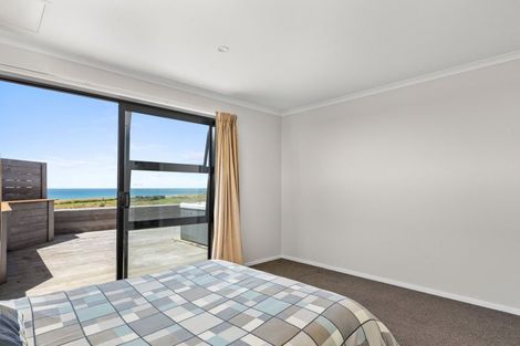 Photo of property in 5 Pukeko Place, Riversdale Beach, Masterton, 5872