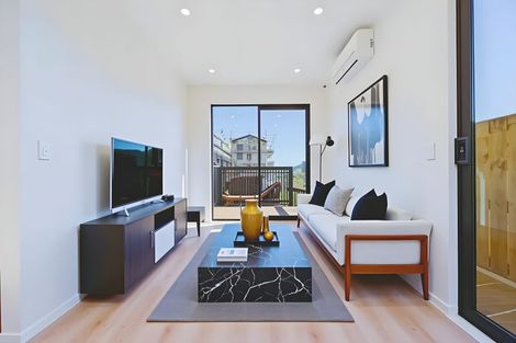 Photo of property in 16 Oopunga Road, Pukekohe, 2120