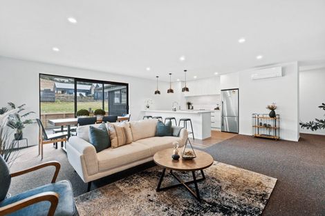 Photo of property in 37 Woodpecker Street, Lake Hawea, 9382