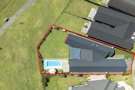 Photo of property in 95 Awataha Crescent, Pyes Pa, Tauranga, 3110