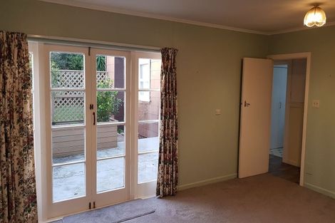 Photo of property in 38a Sunnynook Road, Sunnynook, Auckland, 0620