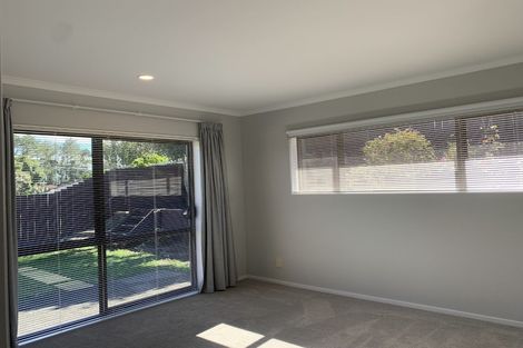 Photo of property in 6 Fleetwood Drive, Henderson, Auckland, 0612