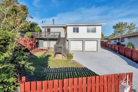 Photo of property in 38 Alidade Place, Massey, Auckland, 0614