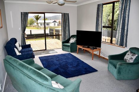 Photo of property in 126 Waverley Street, Karamea, 7893