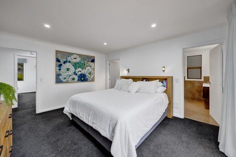 Photo of property in 91a Karina Road, Merrilands, New Plymouth, 4312