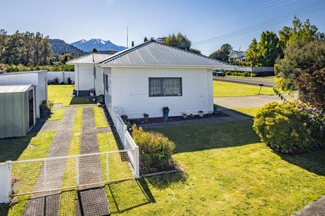 Photo of property in 49 Goldfinch Street, Ohakune, 4625