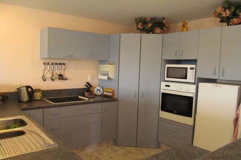 Photo of property in 4 Mayfair Grove, Alexandra, 9320