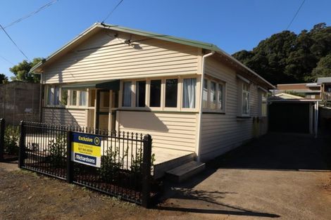 Photo of property in 4 Tatahi Street, Te Puru, Thames, 3575
