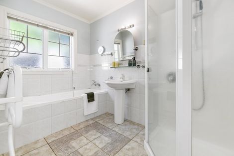 Photo of property in 11 Nielsen Gardens, Rototuna, Hamilton, 3210