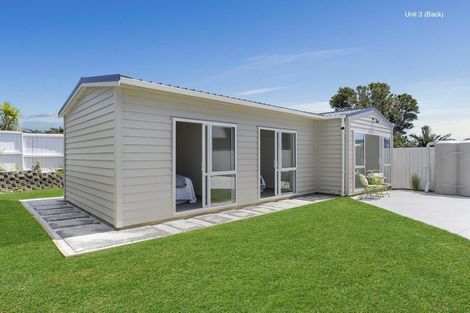 Photo of property in 16 Paisley Street, Mellons Bay, Auckland, 2014