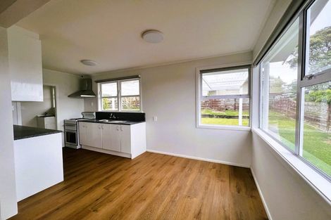 Photo of property in 27 Linwood Avenue, Forrest Hill, Auckland, 0620