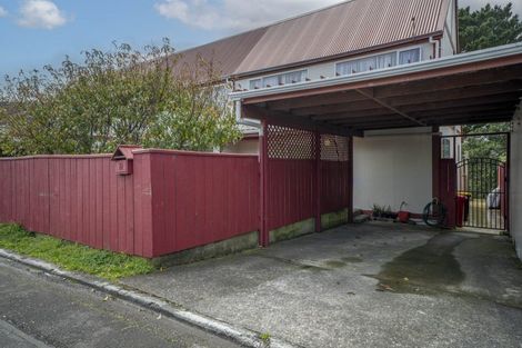 Photo of property in 19 Hollydale Grove, Churton Park, Wellington, 6037