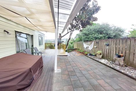 Photo of property in 2/8 Finn Place, Totara Vale, Auckland, 0629
