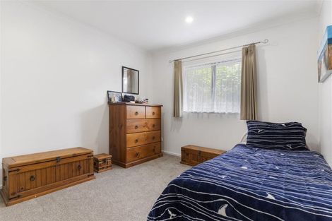 Photo of property in 14a Millbrook Road, Henderson, Auckland, 0612