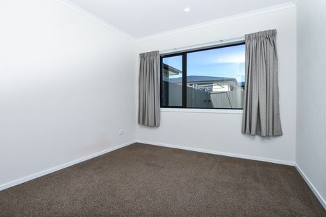 Photo of property in 32 Holland Road, Fairfield, Hamilton, 3214