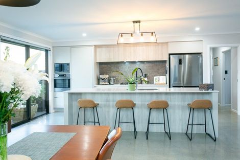 Photo of property in 43 Seachange Drive, Leamington, Cambridge, 3432