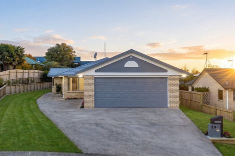Photo of property in 24 Hollinger Place, Nawton, Hamilton, 3200