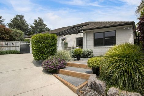 Photo of property in 10 Tranquil Grove, Omokoroa, 3114