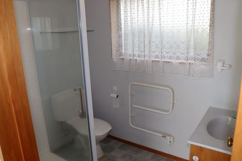 Photo of property in 5 Seville Court, Terrace End, Palmerston North, 4410