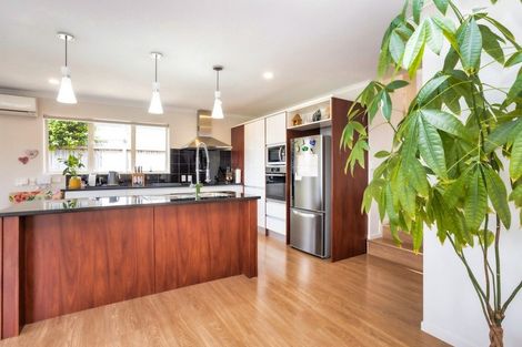 Photo of property in 941 East Coast Road, Torbay, Auckland, 0630