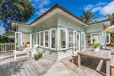 Photo of property in 1/50 Vauxhall Road, Devonport, Auckland, 0624