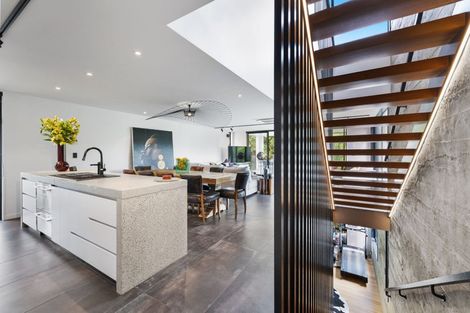 Photo of property in 61 Evelyn Road, Cockle Bay, Auckland, 2014