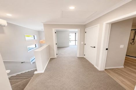 Photo of property in 9e Hinau Grove, Wainuiomata, Lower Hutt, 5014