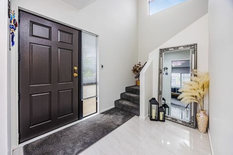 Photo of property in 2/102 Forrest Hill Road, Forrest Hill, Auckland, 0620