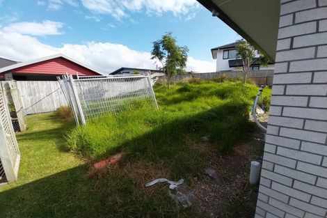 Photo of property in 4 Ocean View Rise, Ruakaka, 0116