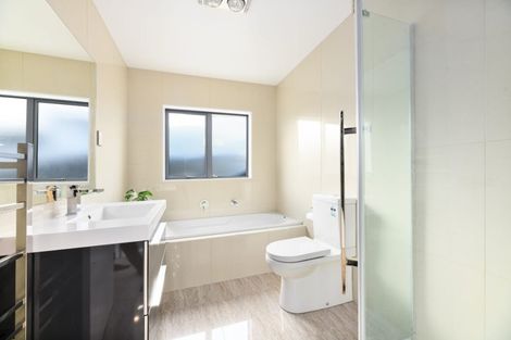 Photo of property in 10 Sauvignon Avenue, Ranui, Auckland, 0612