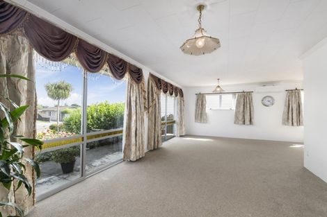 Photo of property in 77 Kennedy Drive, Levin, 5510