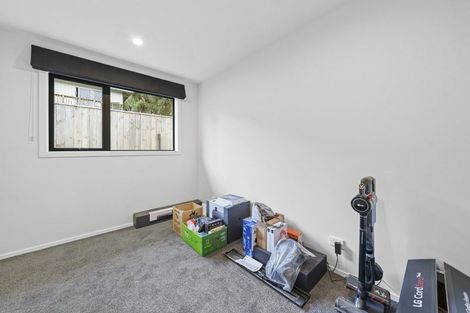 Photo of property in 1 Rewarewa Way, Timberlea, Upper Hutt, 5018