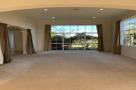 Photo of property in 41 Corta Bella Place, Golflands, Auckland, 2013
