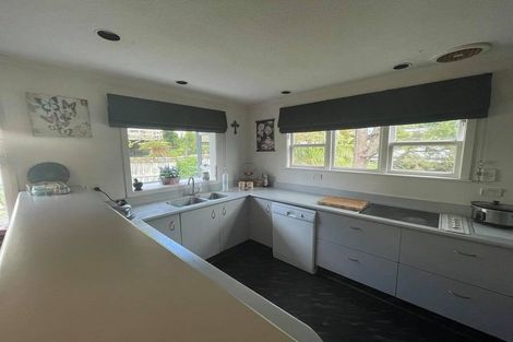 Photo of property in 1 Pohue Grove, Stokes Valley, Lower Hutt, 5019