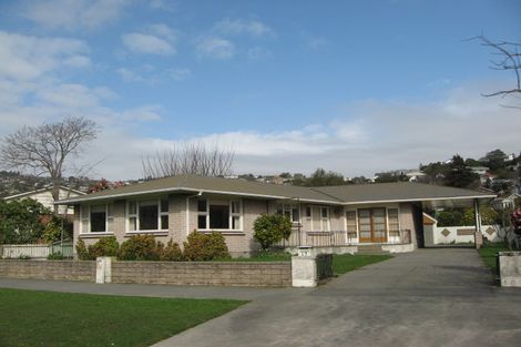 Photo of property in 17 Remuera Avenue, Cashmere, Christchurch, 8022