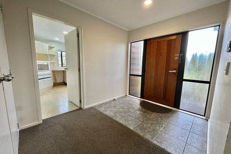 Photo of property in 40a Redoubt Road, Goodwood Heights, Auckland, 2105