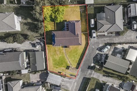 Photo of property in 22 Janese Place, Weymouth, Auckland, 2103