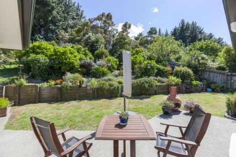 Photo of property in 21 Cascade Way, Paraparaumu, 5032