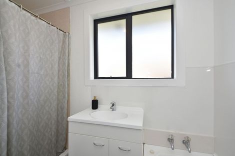 Photo of property in 9 Manapouri Street, Strathern, Invercargill, 9812