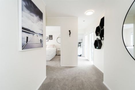 Photo of property in 35a Stanley Avenue, Milford, Auckland, 0620