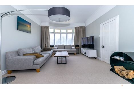 Photo of property in 43 Rhodes Street, Waimate, 7924