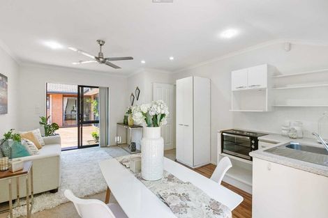 Photo of property in 52 Bluebird Crescent, Unsworth Heights, Auckland, 0632