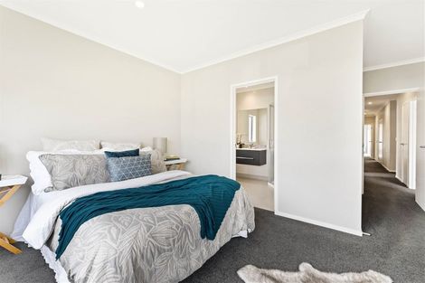 Photo of property in 44 Crabb Fields Lane, Riverhead, 0820