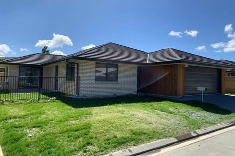 Photo of property in 15 Shearwater Lane, Whitby, Porirua, 5024