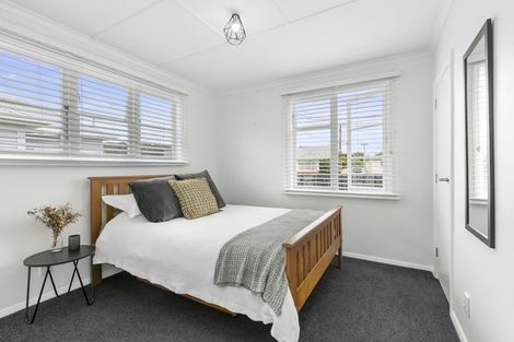 Photo of property in 8 Dempsey Street, Naenae, Lower Hutt, 5011