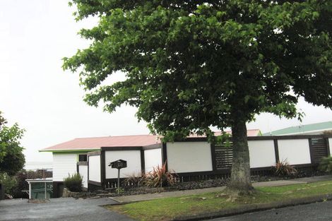 Photo of property in 60 West View Crescent, Onerahi, Whangarei, 0110