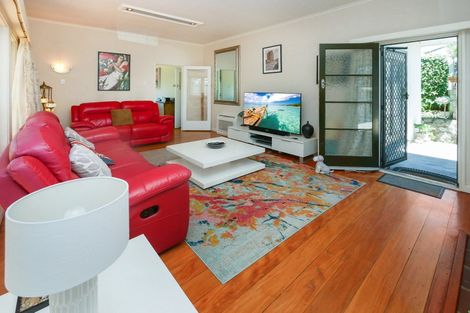 Photo of property in 10 Ormond Road, Hospital Hill, Napier, 4110