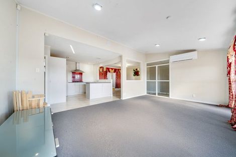 Photo of property in 39 Sunnyside Road, Sunnyvale, Auckland, 0612