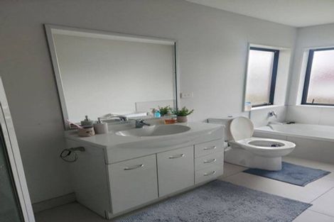 Photo of property in 5 Kotuku Crescent, Takanini, 2112